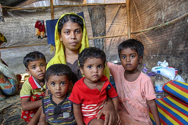Ayesha, a Rohingya mother