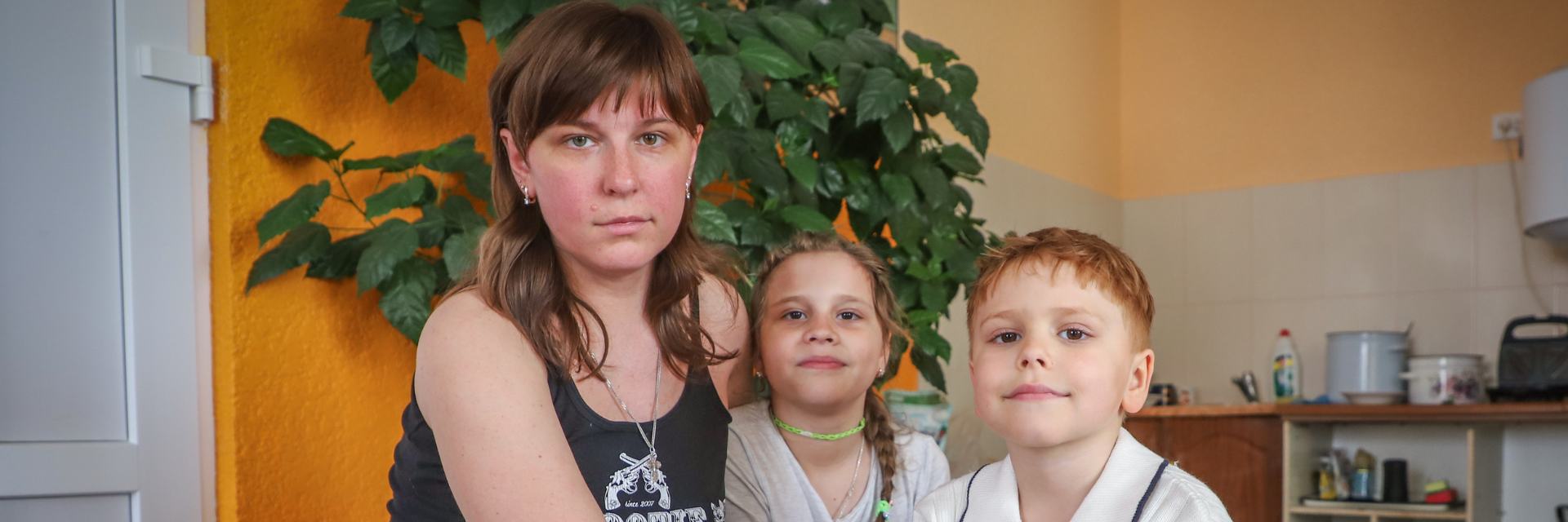 Irina with her children, Polina and Dimitro