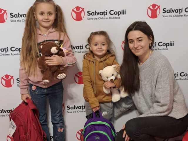 Olena and her daughter at the counseling hub