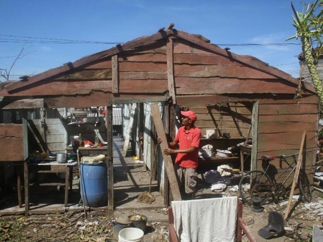 Hurricane Matthew hits Cuba